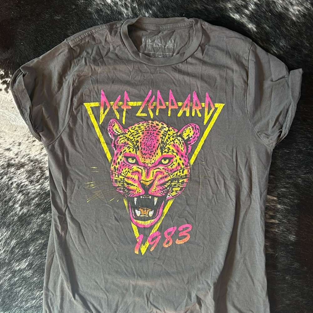 Def Leppard Graphic Tee